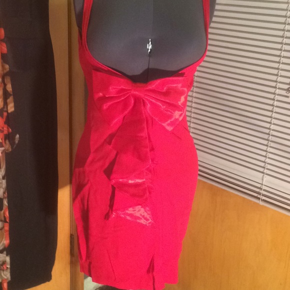 Red hot little number for your hot dates. - Picture 2 of 4